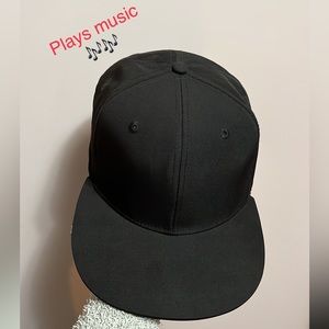 Baseball SnapBack music hat 🎶 with speakers